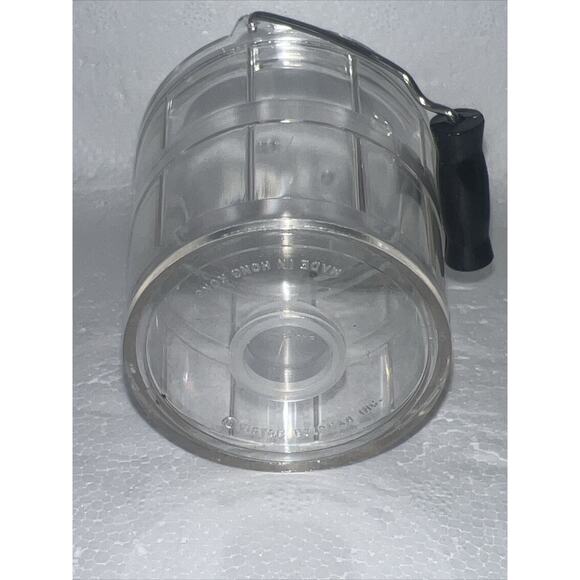 VINTAGE VICTOR GOLDMAN ACRYLIC BUCKET AND MILK CAN SALT AND PEPPER SHAKERS - Picture 7 of 9